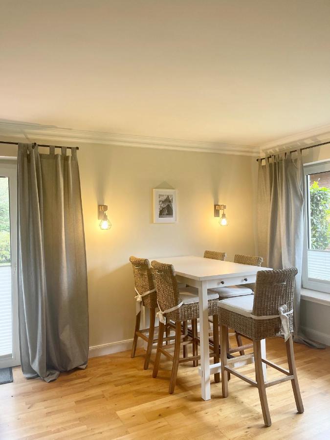 Landhaus Am Wald Mit Garten Mit 1 Schlafnische Und 1 Schlafzimmer Aurich Exteriér fotografie