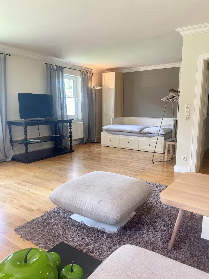 Landhaus Am Wald Mit Garten Mit 1 Schlafnische Und 1 Schlafzimmer Aurich Exteriér fotografie