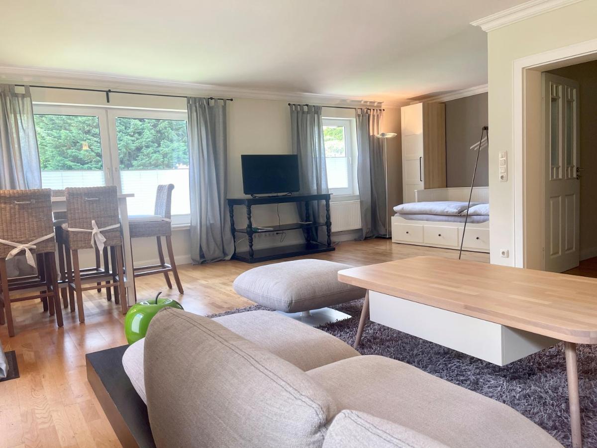 Landhaus Am Wald Mit Garten Mit 1 Schlafnische Und 1 Schlafzimmer Aurich Exteriér fotografie